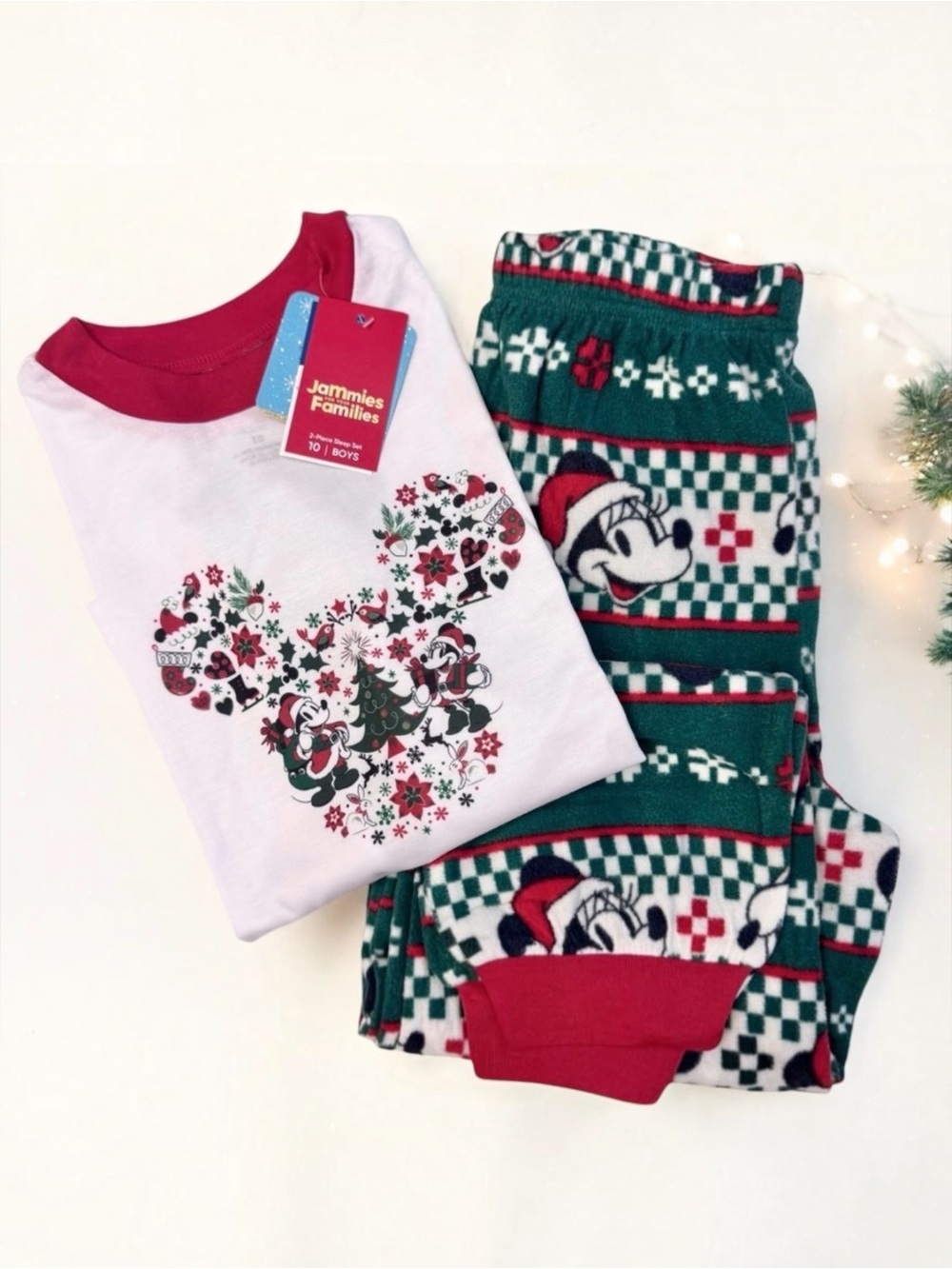 NWT Disney Mickey Mouse Unisex Christmas Pajamas 2 Piece Set Size 10